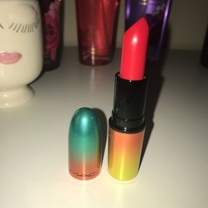 MAC Cosmetics LE Wash and Dry Collection!